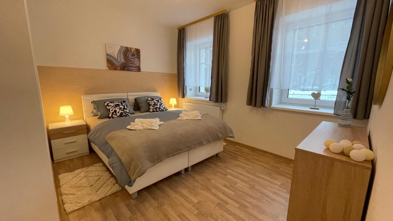 Apartmany Herc Jachymov Bagian luar foto