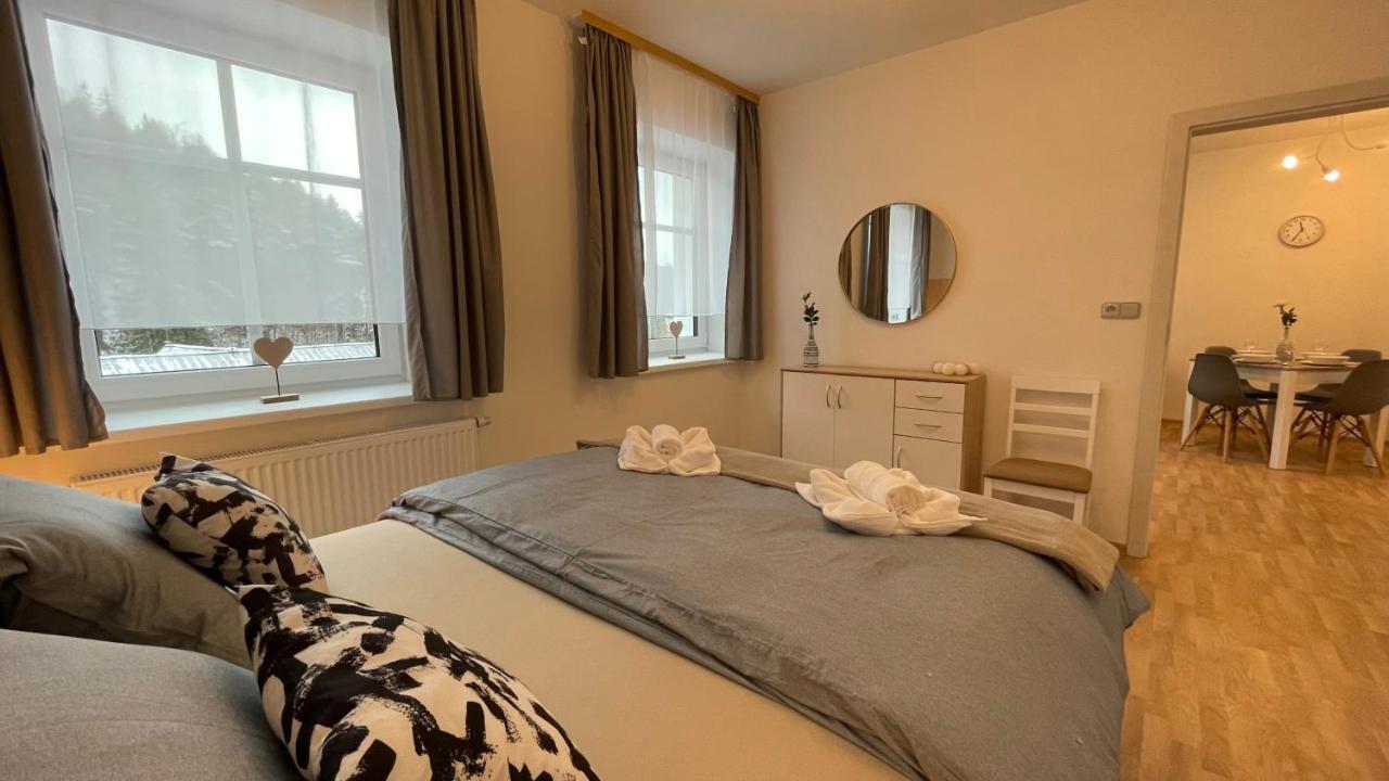 Apartmany Herc Jachymov Bagian luar foto